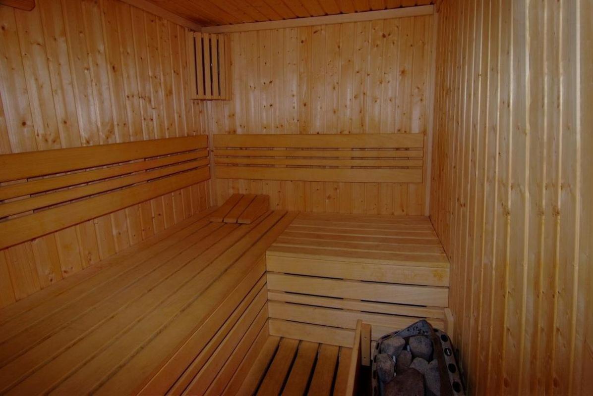 Mazury Caloroczny Dom Nad Jeziorem Do Wynajecia Z Wlasna Linia Brzegowa Pasym Zewnętrze zdjęcie